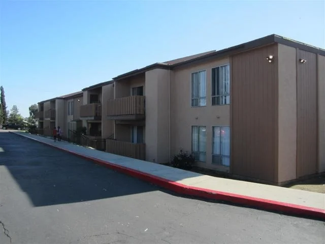 1051 Rock Springs Rd. #142, Escondido, CA 92026