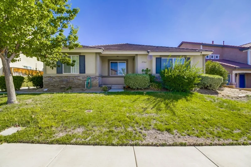 27264 Sierra Madre, Murrieta, CA 92563