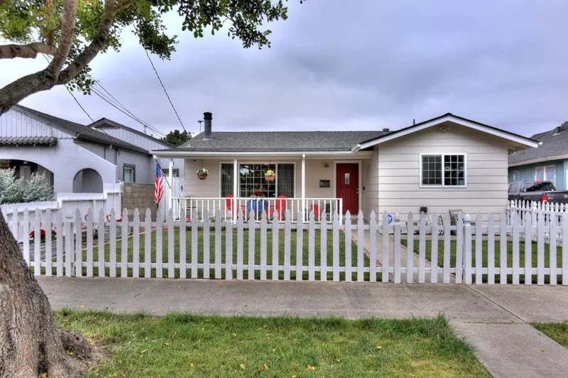 1036 San Benito, Hollister, CA 95023