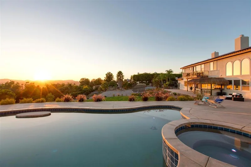 2589 Park Ridge, Escondido, CA 92025