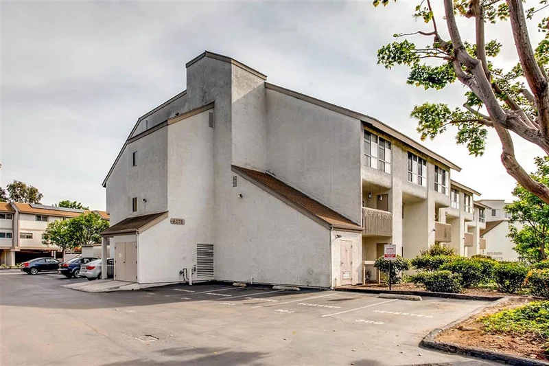 6275 Rancho Mission Rd #110, San Diego, CA 92108