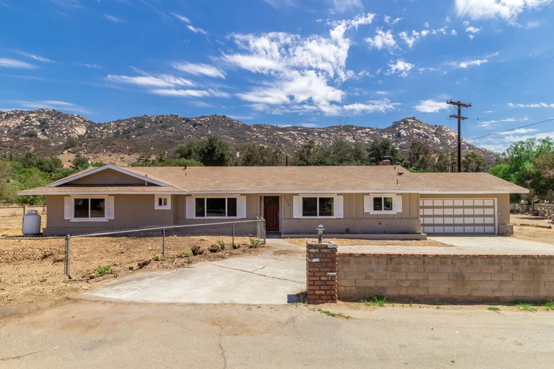 3008 Hidden Creek, Escondido, CA 92026