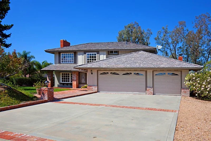 846 Woodside Lane, Encinitas, CA 92024