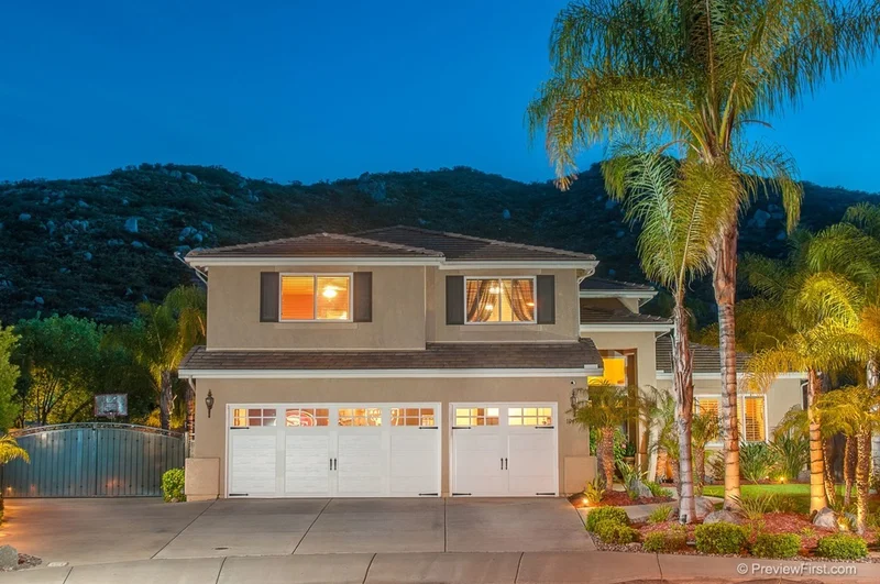 10454 Chase Creek Lane, Lakeside, CA 92040
