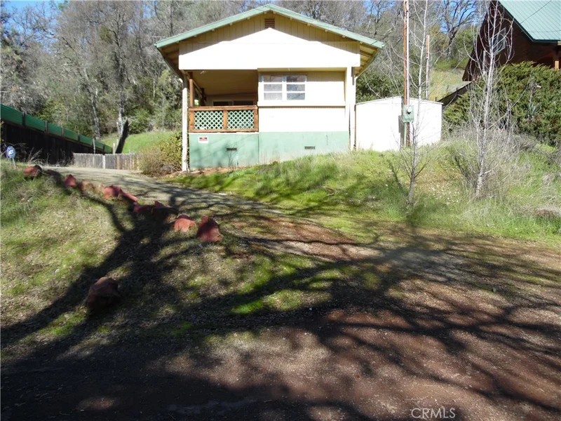 10066 Mitchell Road, Clearlake Oaks, CA 95423