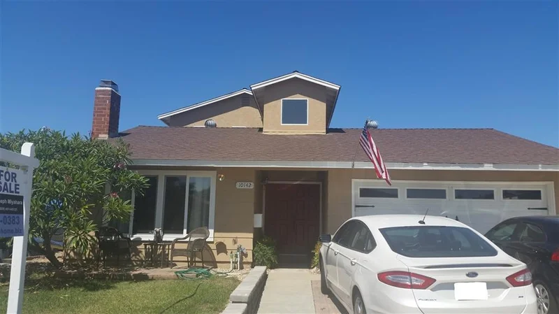 10142 Woodpark Dr., Santee, CA 92071