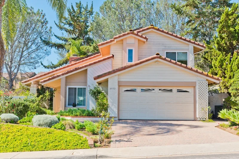 8952 Montrose, San Diego, CA 92122