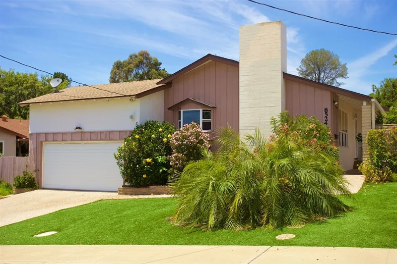 8524 Alpine Avenue, La Mesa, CA 91941