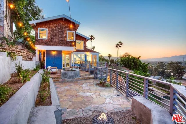 2592 Adelbert, Los Angeles, CA 90039