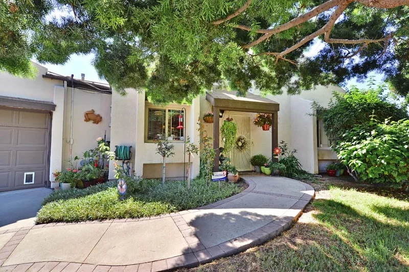 434 Village Dr., Chula Vista, CA 91911