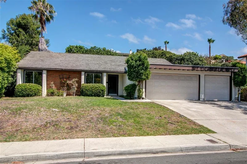 415 Santa Helena, Solana Beach, CA 92075