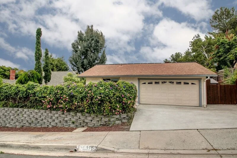 11371 Paseo Albacete, San Diego, CA 92129
