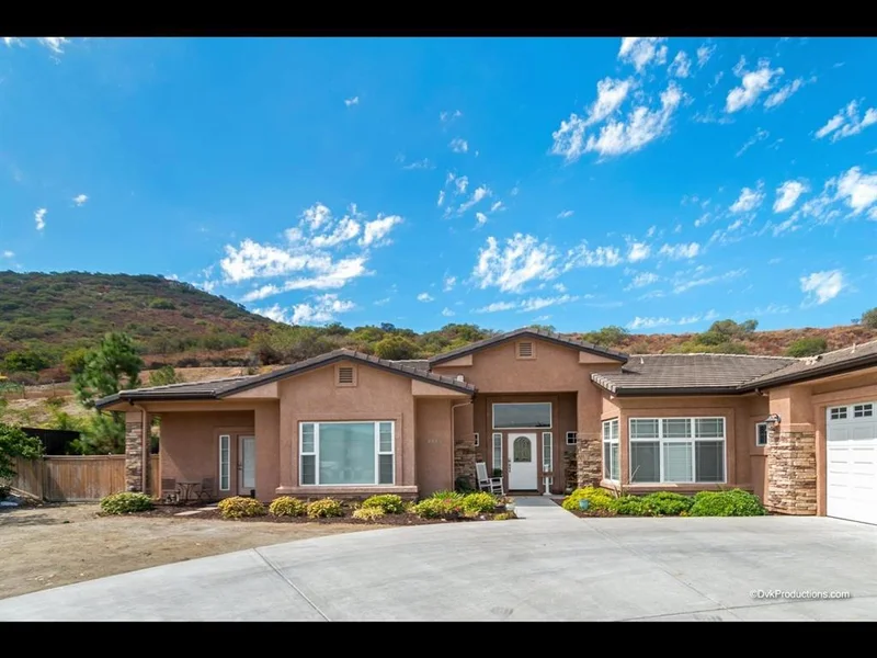 8843 Diamondback, Santee, CA 92071