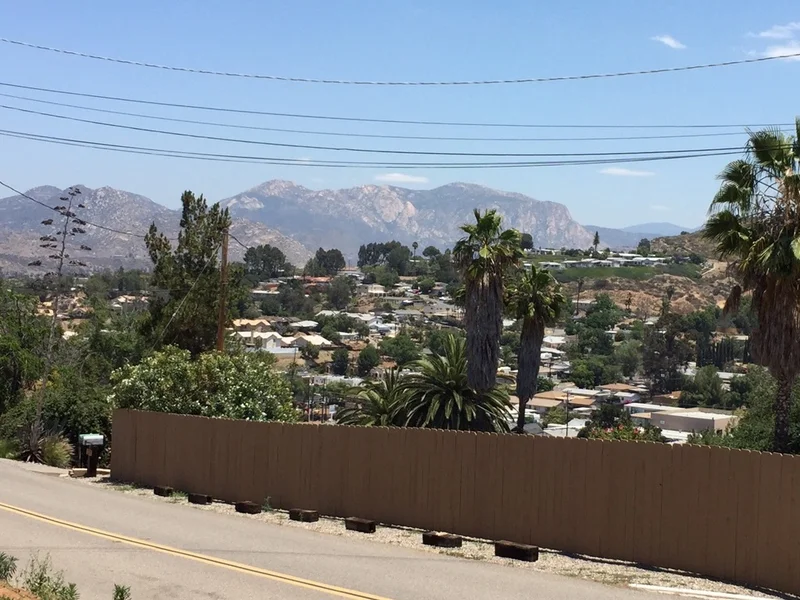 8736 Gardena Road, Lakeside, CA 92040