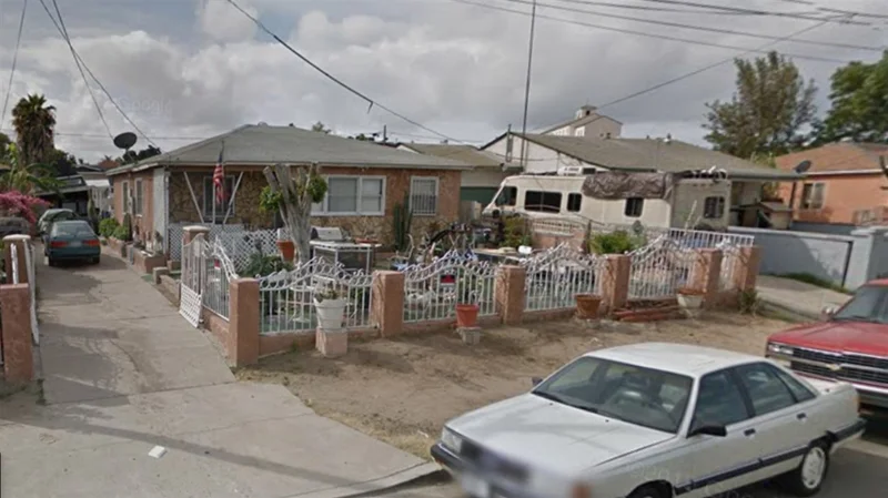 5175 Castana, San Diego, CA 92114