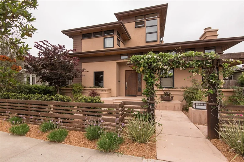 1019 Oliver, San Diego, CA 92109