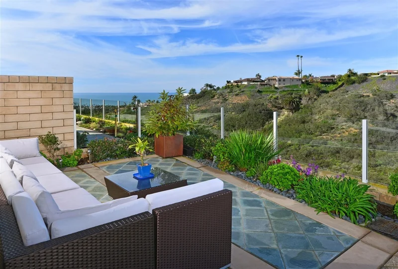 5450 Caminito Bayo, La Jolla, CA 92037