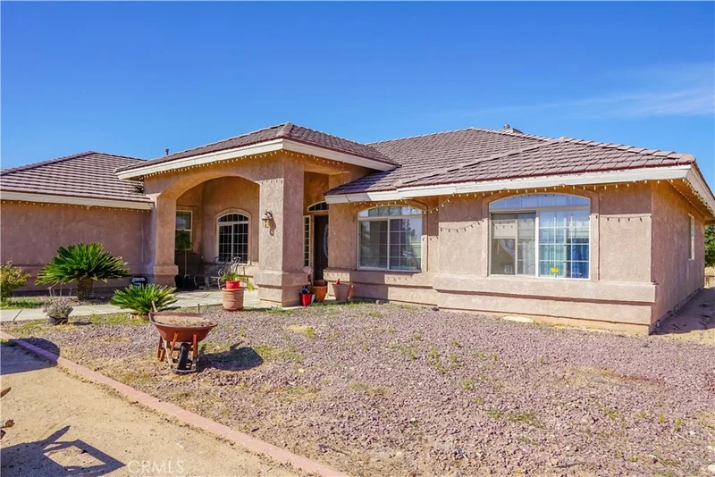 18750 Pacific, Hesperia, CA 92345