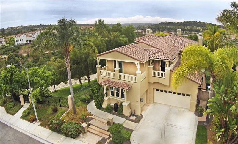 6293 Paseo Privado, Carlsbad, CA 92009