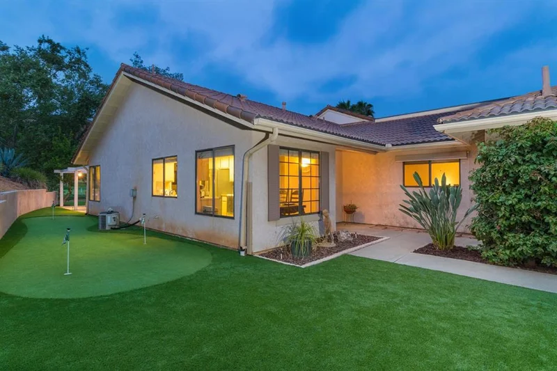 4244 Los Padres Dr, Fallbrook, CA 92028