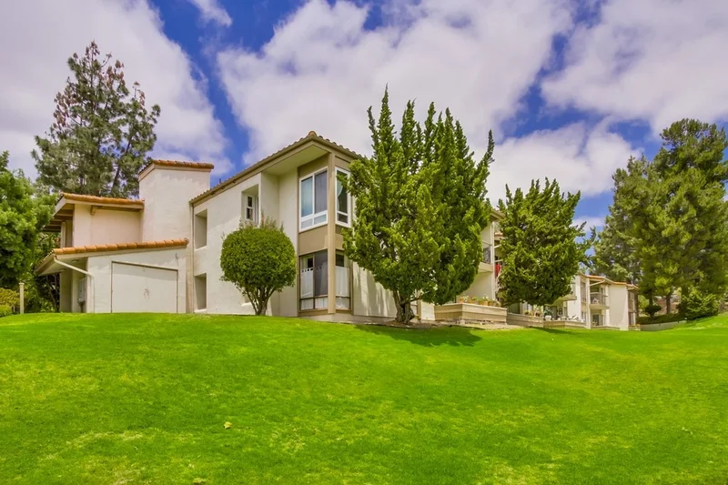 12555 Oaks North Drive #102, San Diego, CA 92128