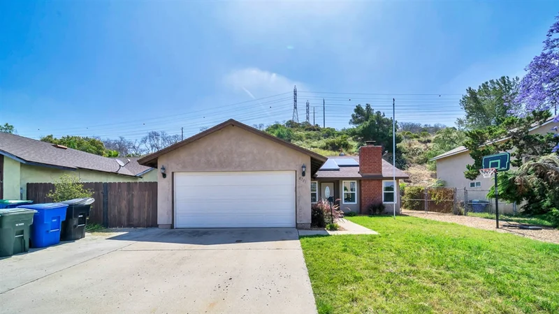 8701 Cordial Road, El Cajon, CA 92021