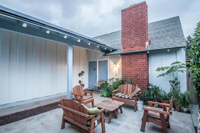 8561 Menkar Rd, San Diego, CA 92126