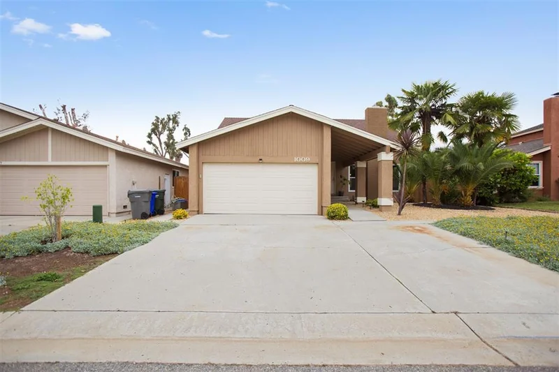 1009 Oriole Way, San Marcos, CA 92078