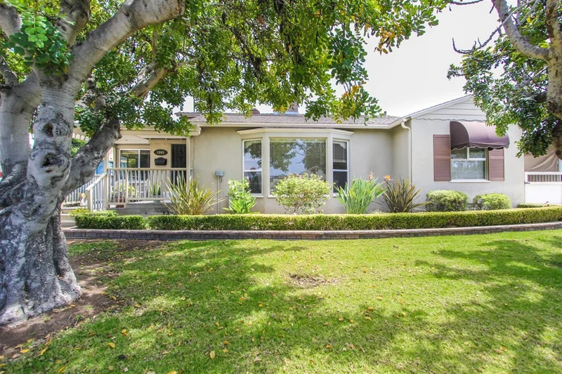 1865 Goldfield St, San Diego, CA 92110