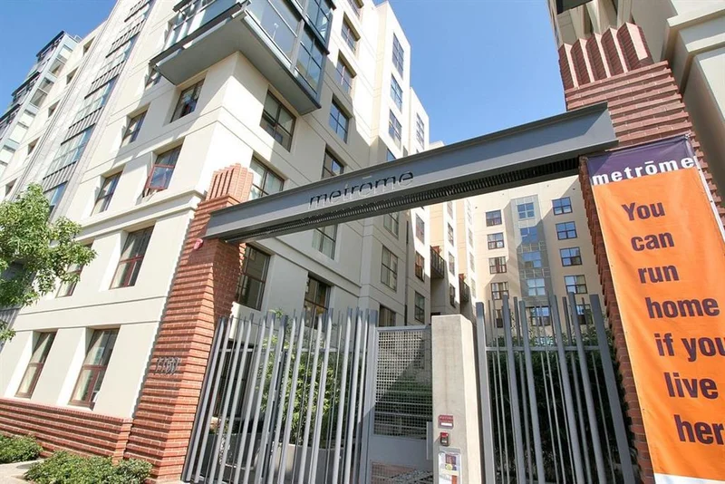1150 J St #204, San Diego, CA 92101
