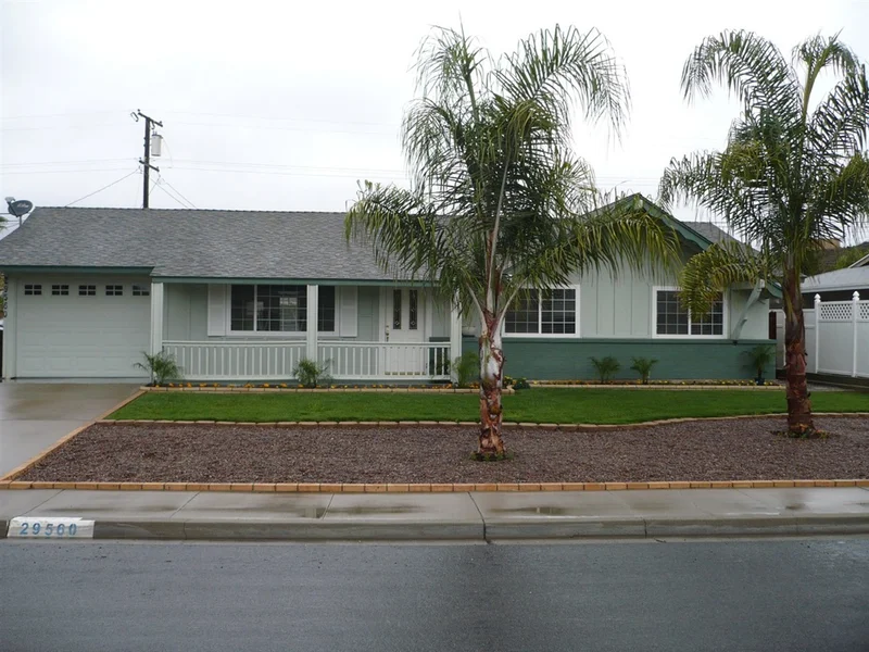 29560 Thornhill, Sun City, CA 92586