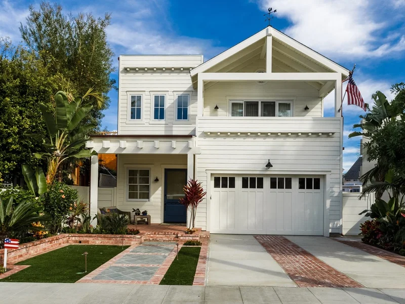 1027 Flora Avenue, Coronado, CA 92118