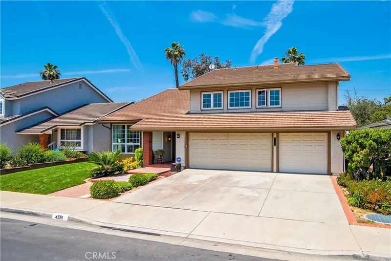 4551 Victoria, Cypress, CA 90630