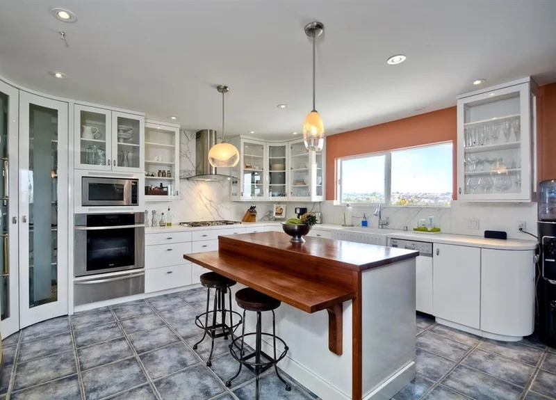 4205 Lamont Street #17, San Diego, CA 92109