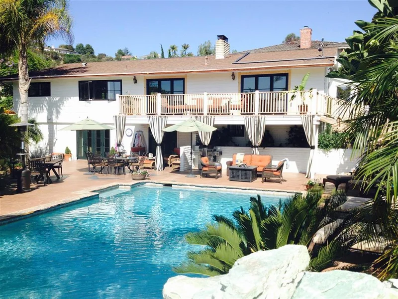512 Whisper Wind Drive, Encinitas, CA 92024