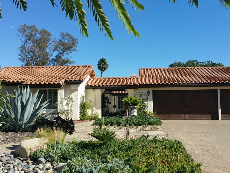 557 La Calma, Escondido, CA 92029