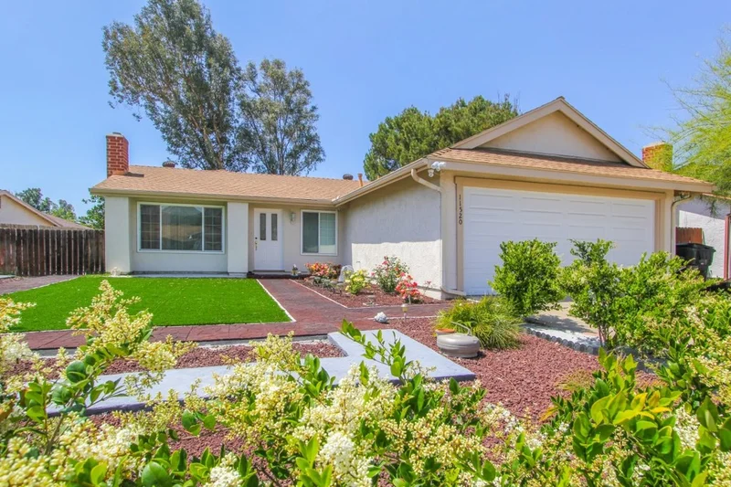 11520 Polaris Dr, San Diego, CA 92126