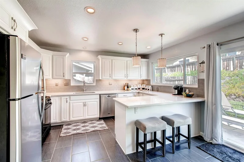 11339 Dalby Pl., San Diego, CA 92126