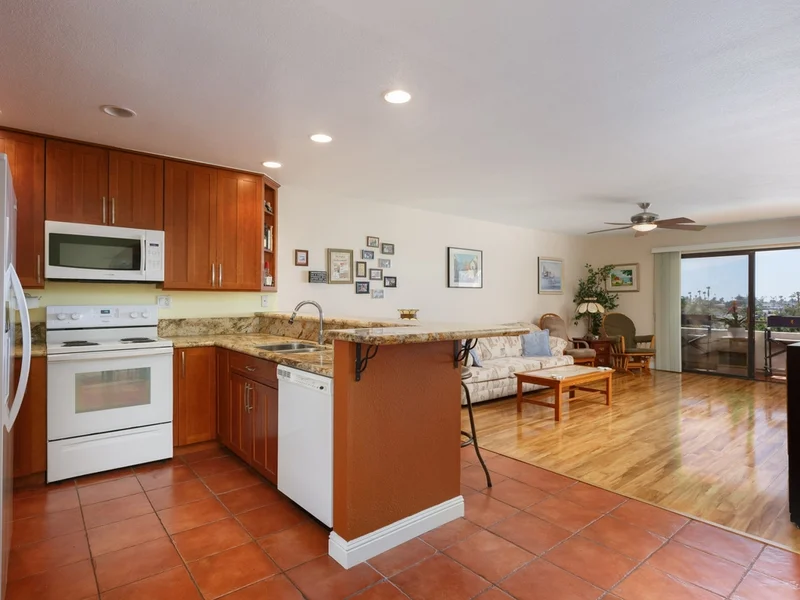 4545 Arizona #204, San Diego, CA 92116