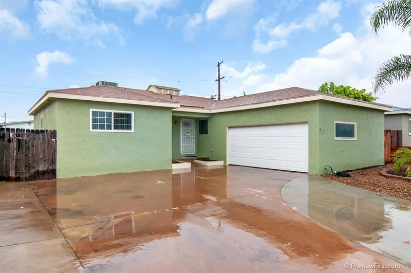 510 Sandalwood Dr, El Cajon, CA 92021