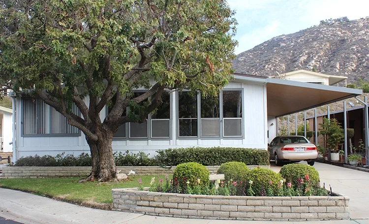 8975 Lawrence Welk #219, Escondido, CA 92026