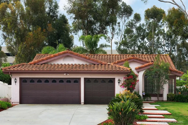 11837 Avenida Sivrita, San Diego, CA 92128