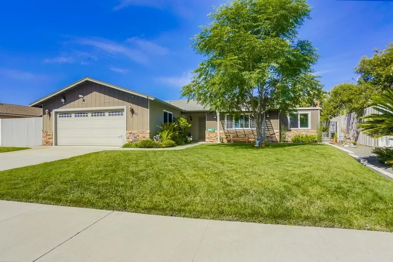 415 Pear Tree, Escondido, CA 92026