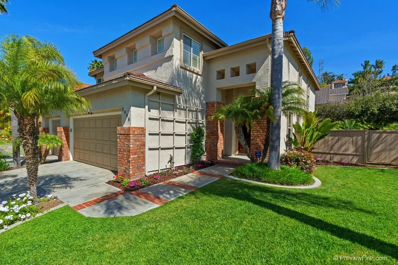 2946 Avenida Valera, Carlsbad, CA 92009