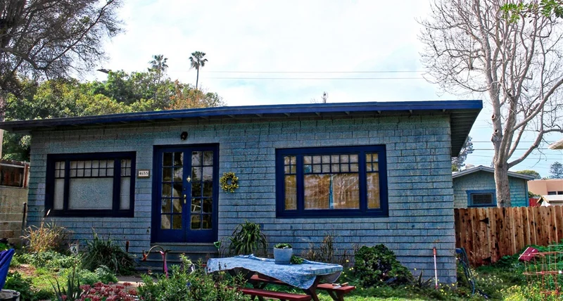 4655 Santa Monica, San Diego, CA 92107