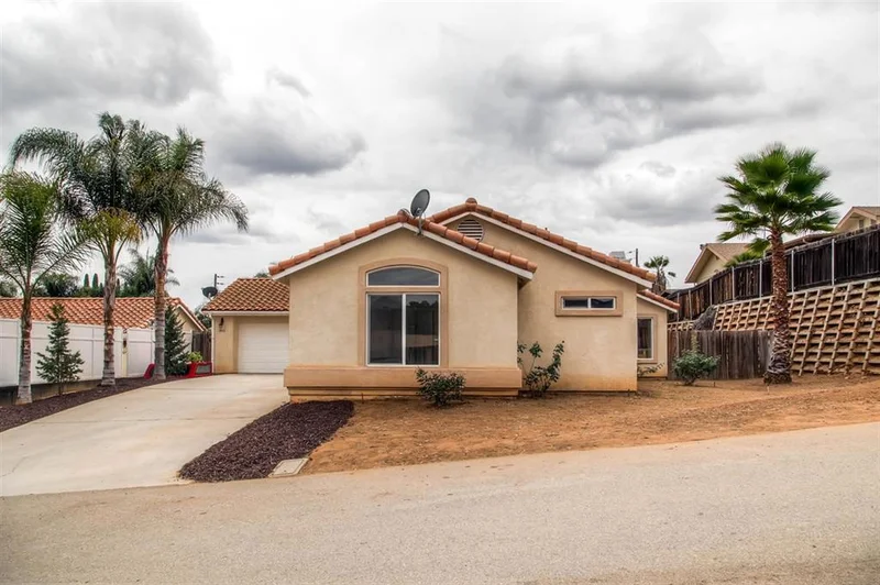 1861 El Norte Parkway, Escondido, CA 92027