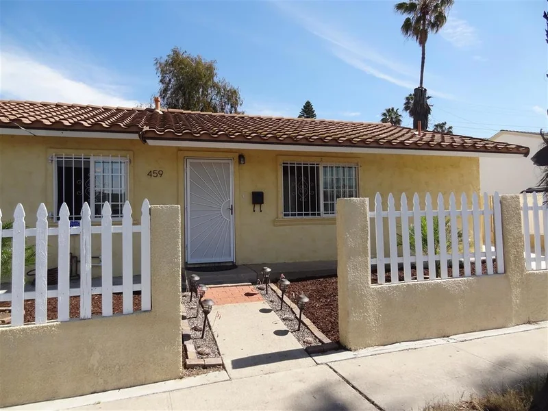 459 Sears Ave., San Diego, CA 92114