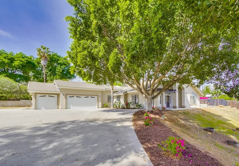 412 Mountain View, El Cajon, CA 92021