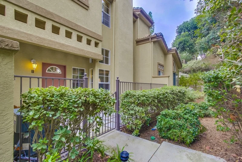 12509 El Camino Real #B, San Diego, CA 92130