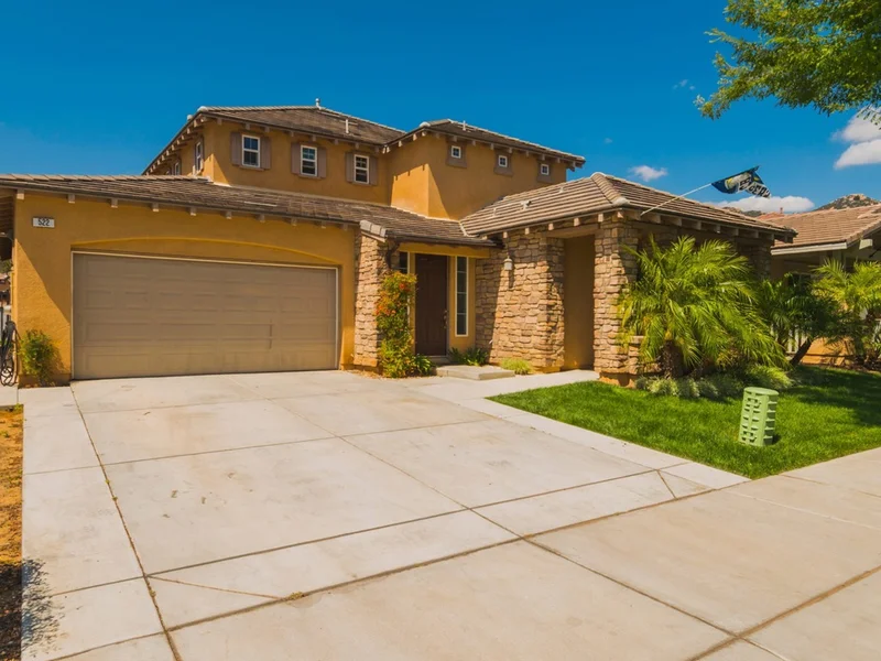 522 Eureka Drive, Escondido, CA 92027